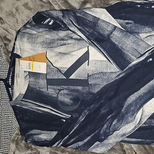 Calvin Klein Long Sleeve Tshirt.BRAND NEW w/ TAGS!!!